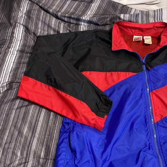 Nike athletic performance 90s jacket blue red embroidered logo, fast shipping - Picture 9 of 16